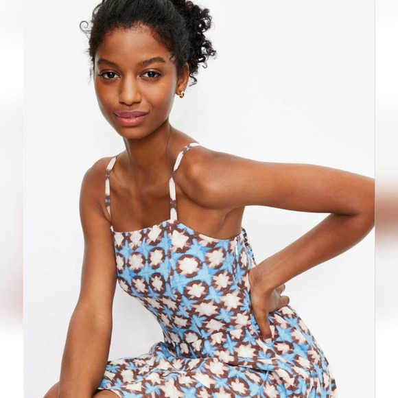 Loft Sunwash Floral Fit & Flare Smocked Back Dress Lined Adj Straps size 4 new!! - Picture 11 of 11